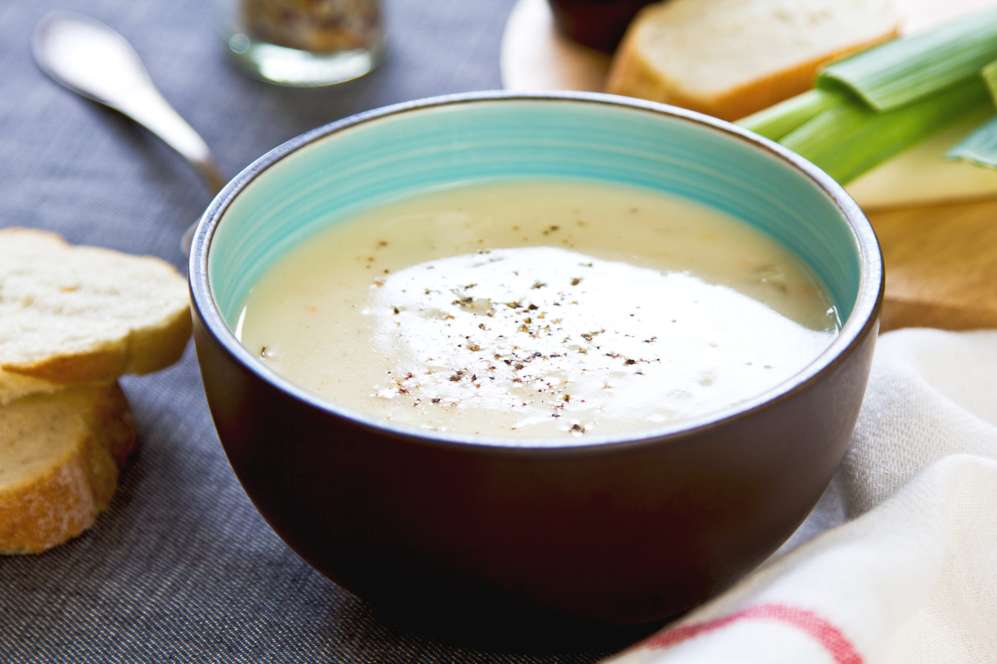 shutterstock_161522009 Potetsuppe purre