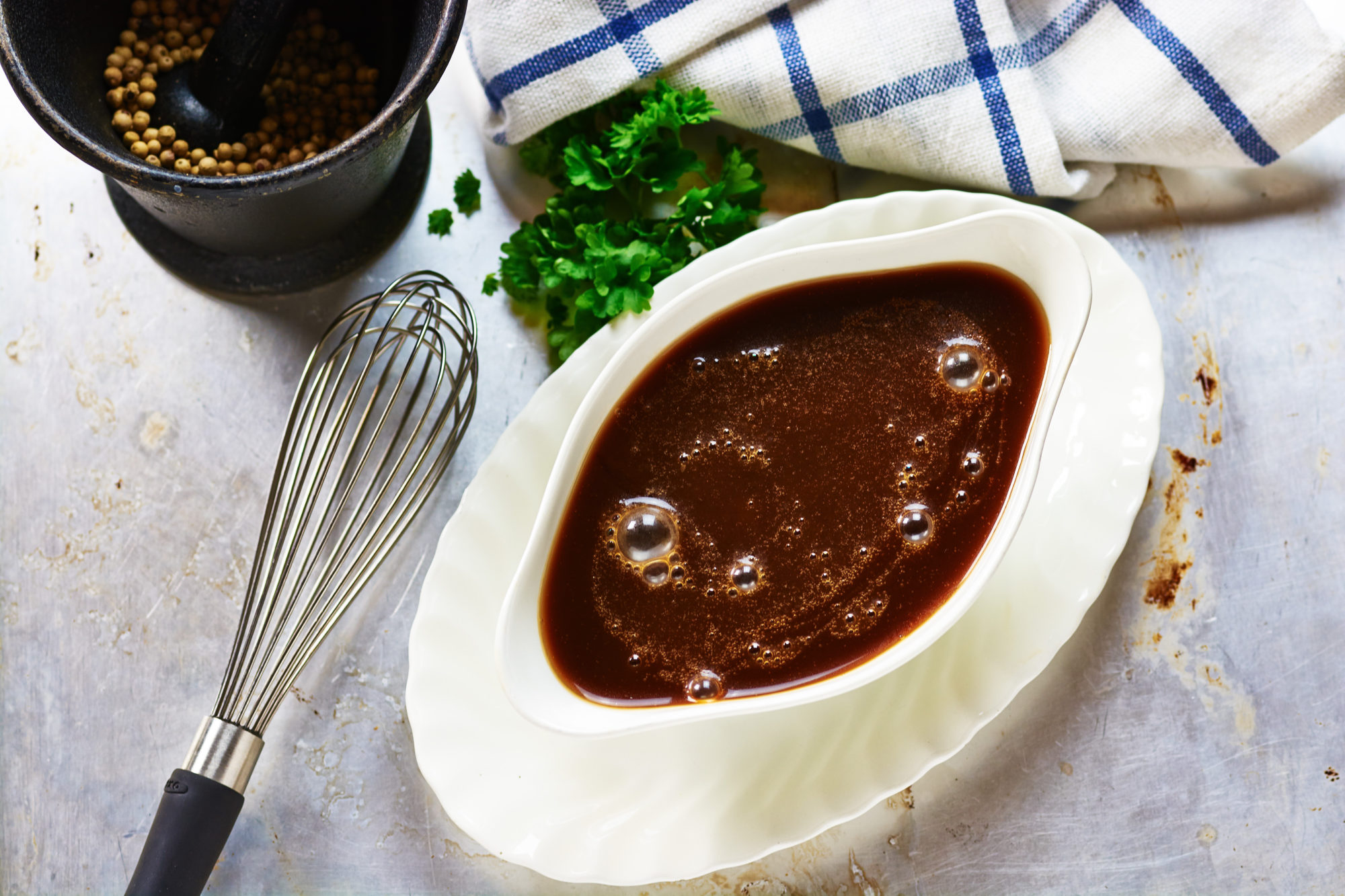 Brun saus i sausenebb