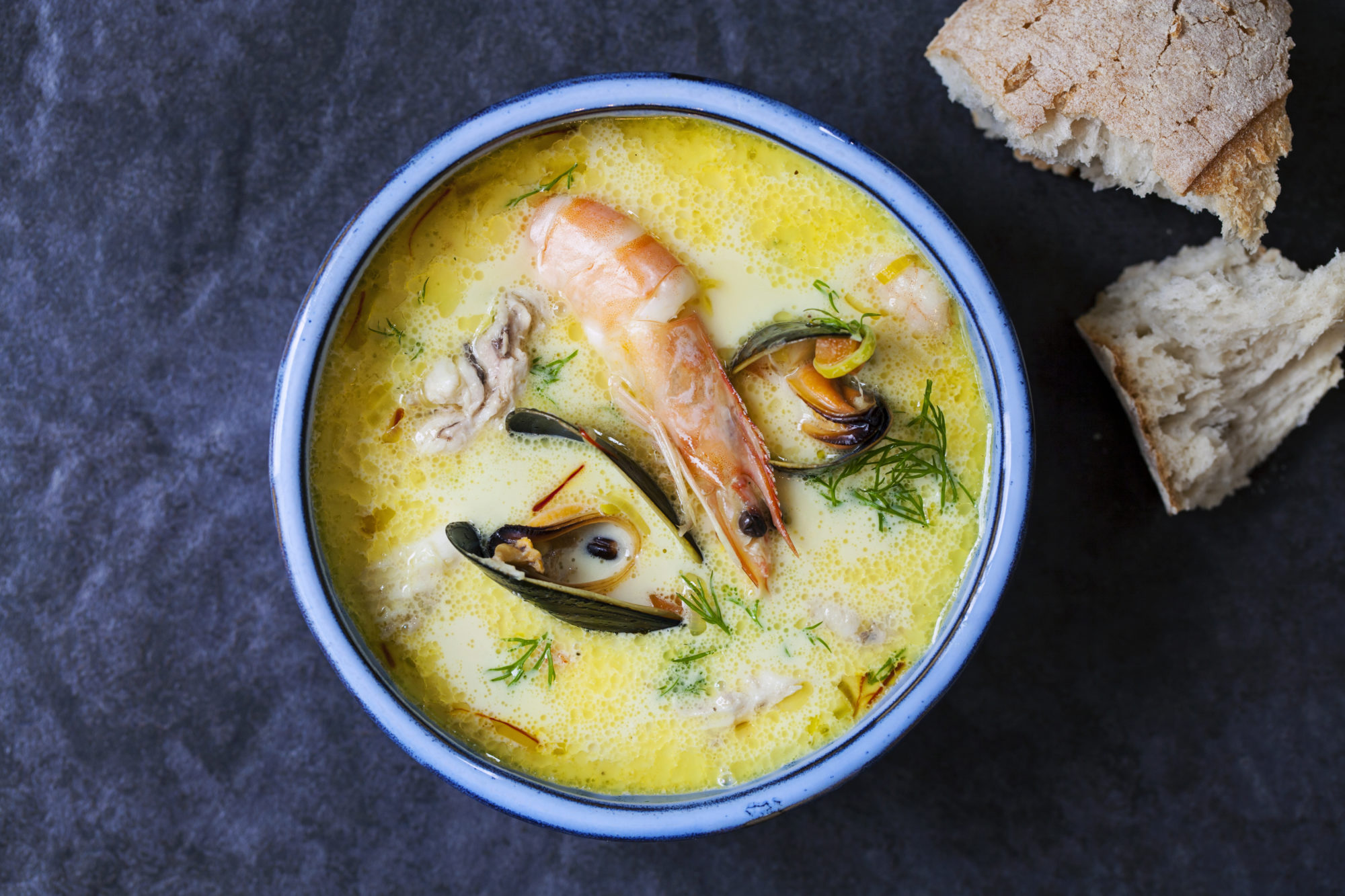 fiskesuppe i skål