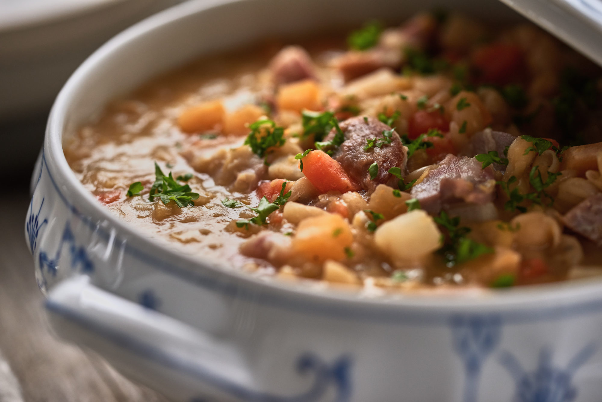 TradisjonsMat1461ertesuppe svineknoke