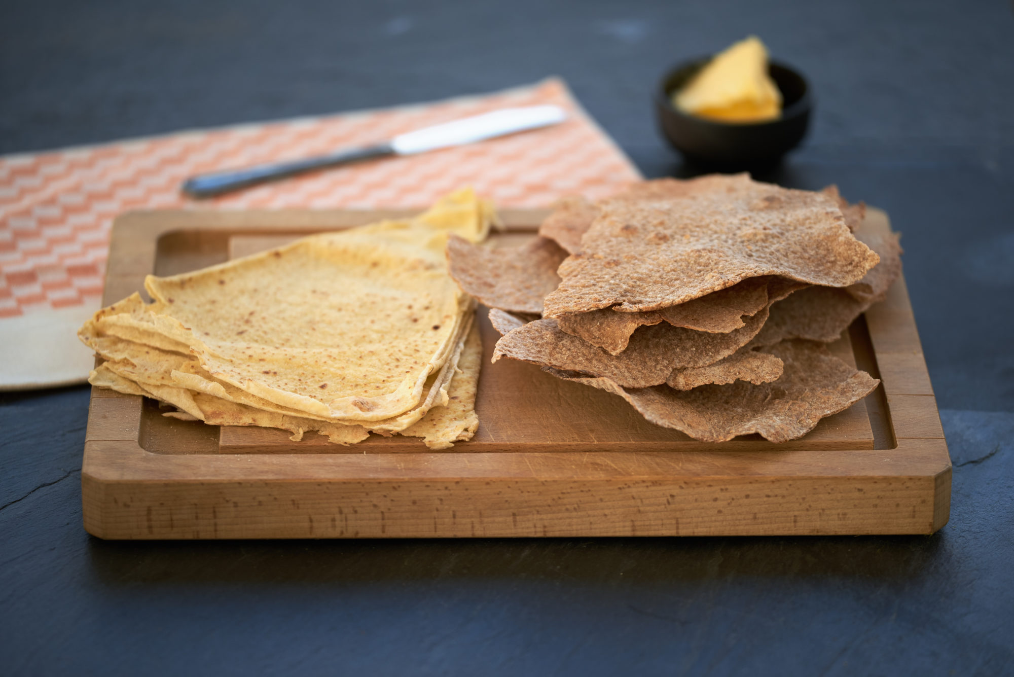 lefse og flatbrød på fjøl