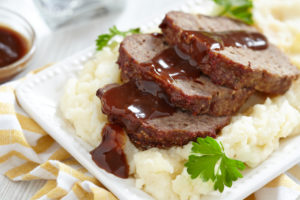 kjøttpudding og potetmos