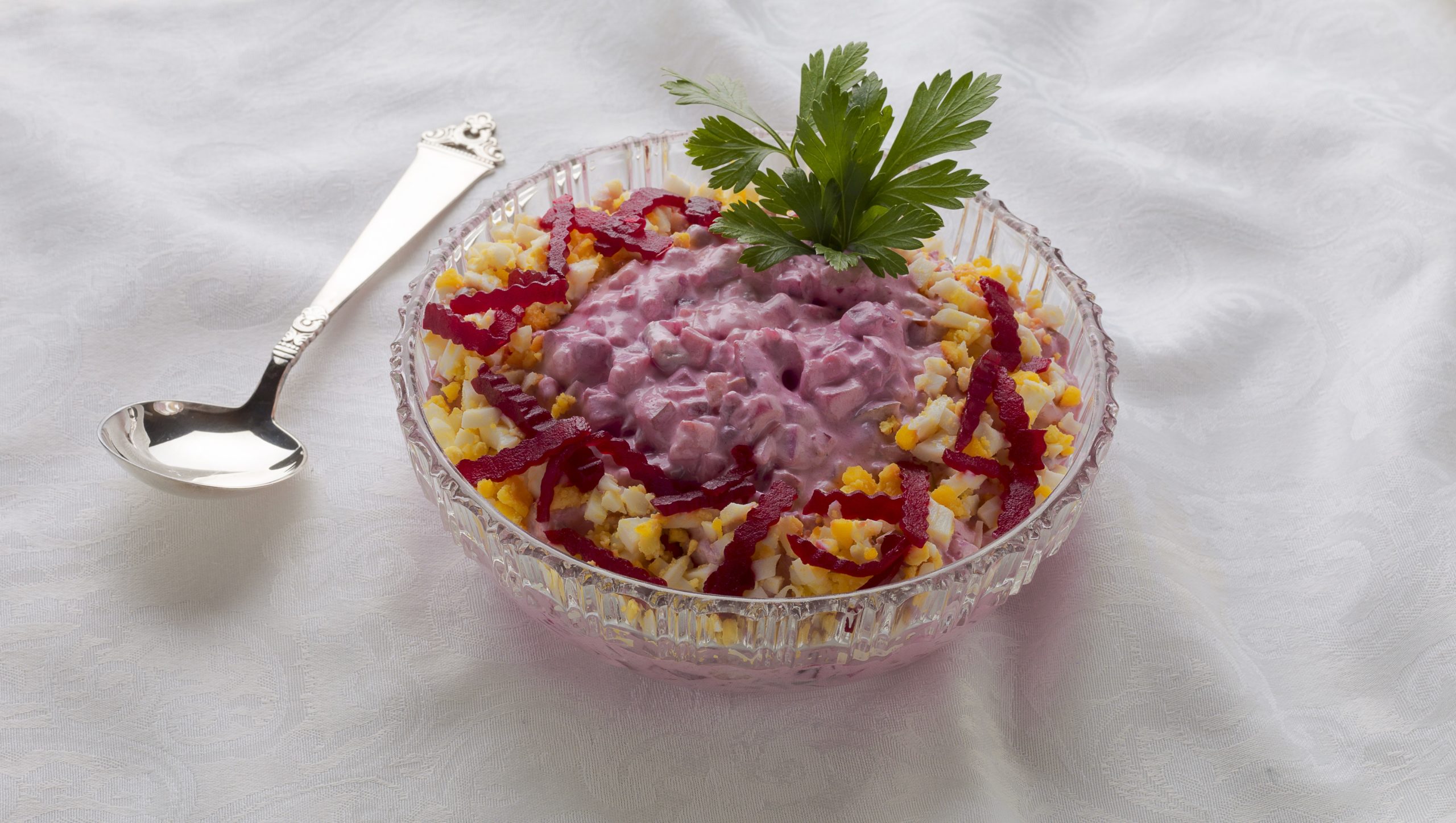 Sildesalat i skål jpgfil