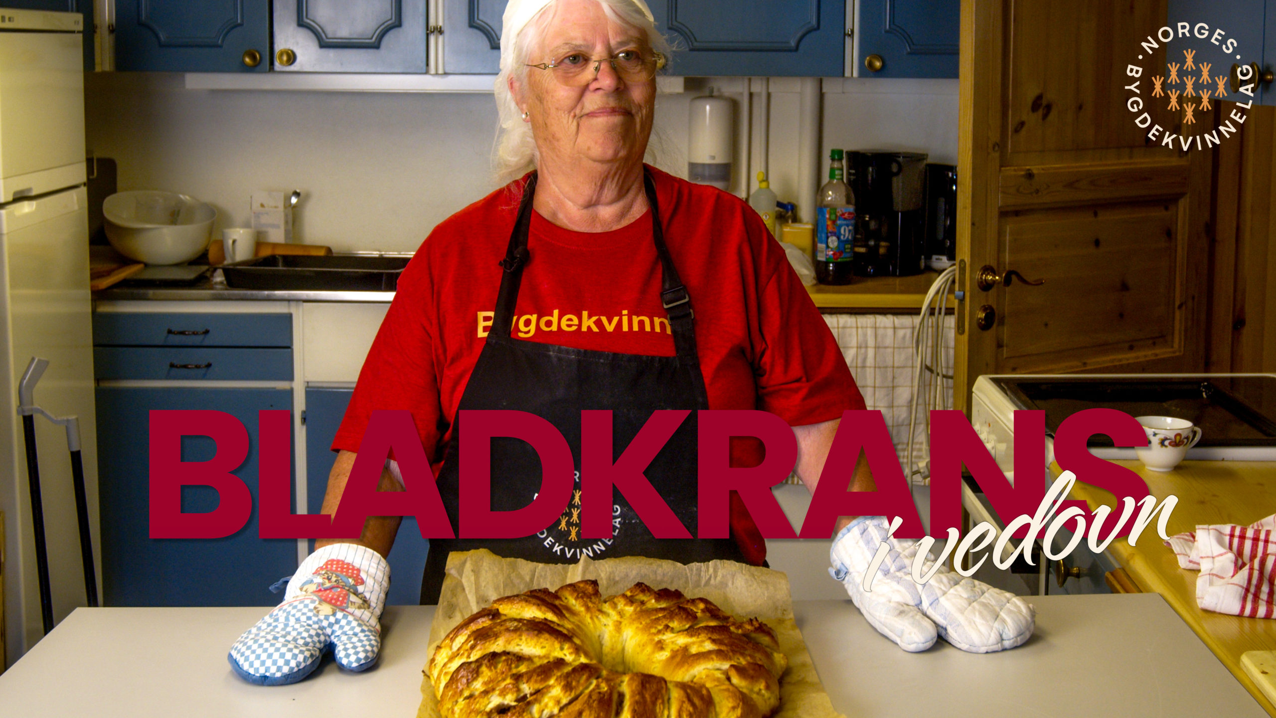 Bladkrans av bolledeig fra Lom