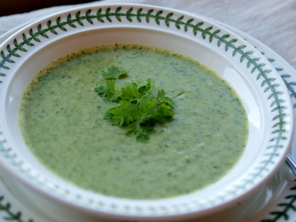 Skvallerkålsuppe med kjørvel