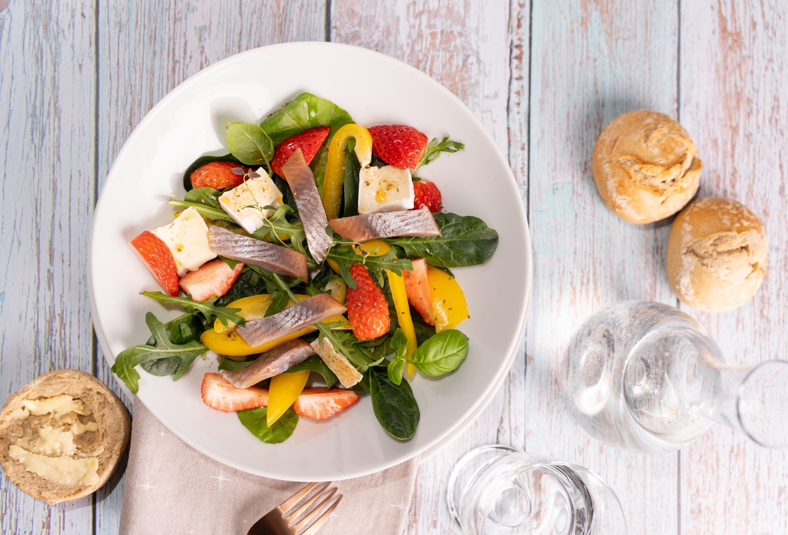 Sommersalat med kryddersild